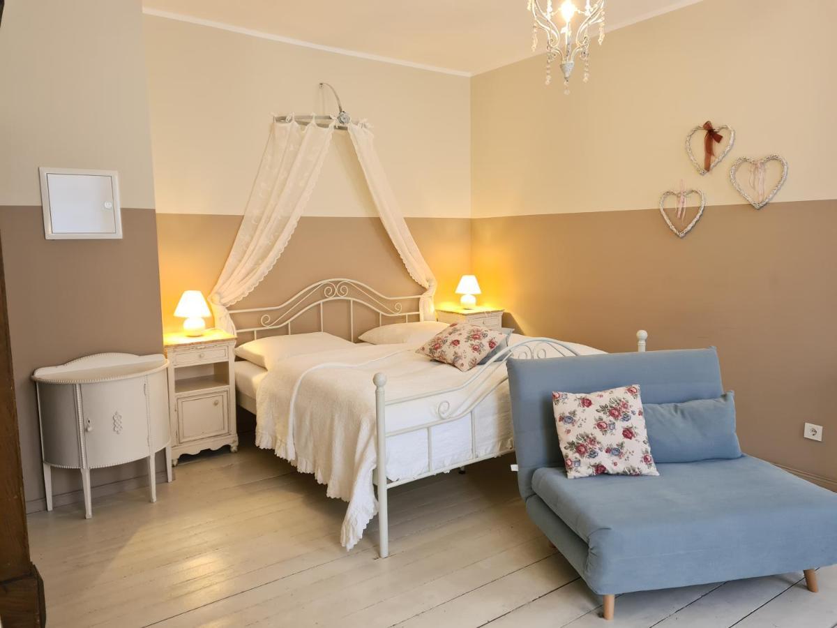 Alte Lebkuchenfabrik Bed and Breakfast Kremmen Eksteriør billede